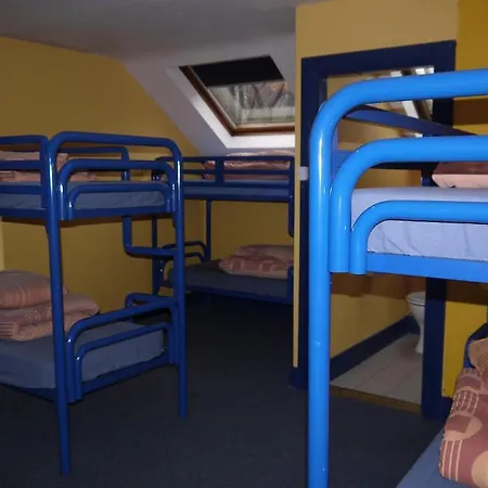 The Connemara - Sleepzone Hostal